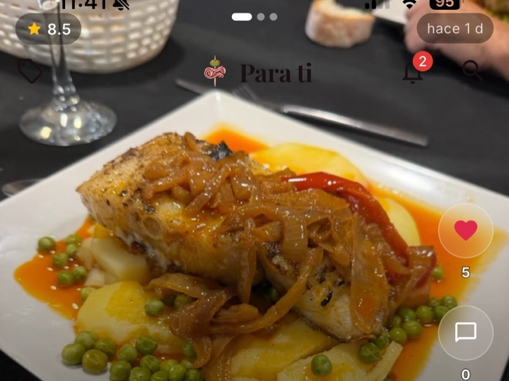 Feed de Gula con una visita real: valoración, foto del plato y reacciones